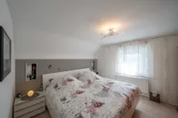 Schlafzimmer DG