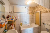 6 Badezimmer