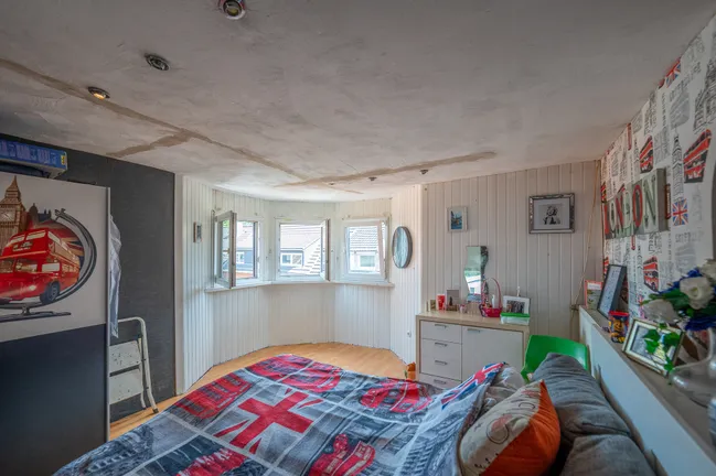 Schlafzimmer DG