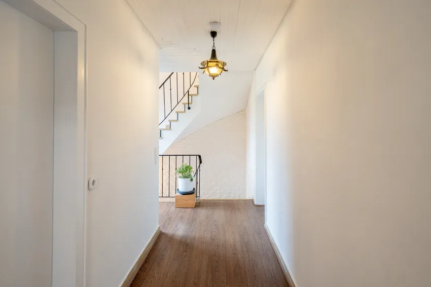 Flur _ Treppenhaus ins Dachgeschoss