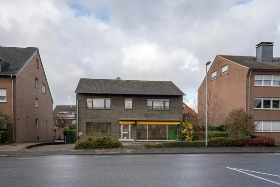 Wohnen & Arbeiten unter einem Dach: Vielseitiges Wohn- und Geschäftshaus mit großem Potenzial