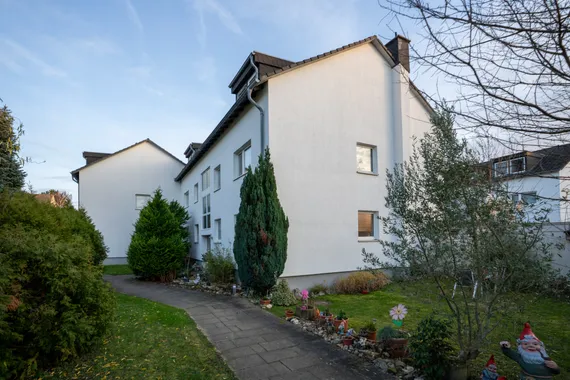 Helle 2-Zimmer-Dachgeschosswohnung mit Balkon, Tageslichtbad und durchdachter Raumaufteilung