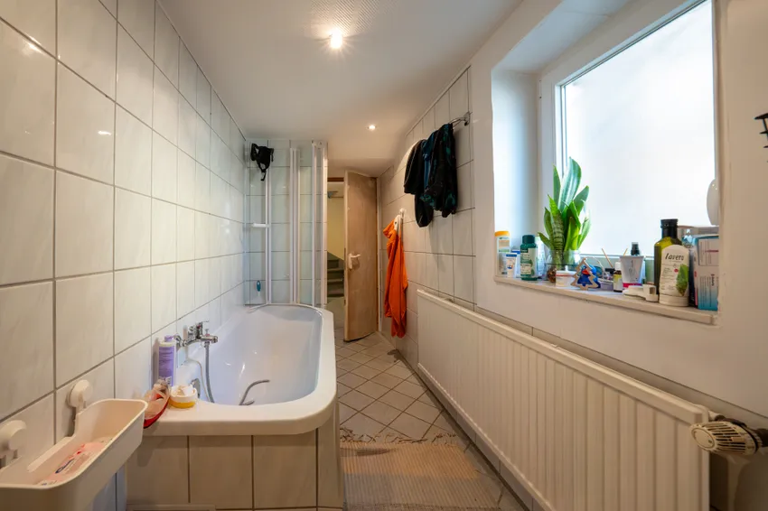 Badezimmer vorderhaus