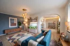 Wohnzimmer Vorderhaus KI generiert