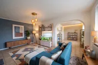Wohnzimmer Vorderhaus KI generiert