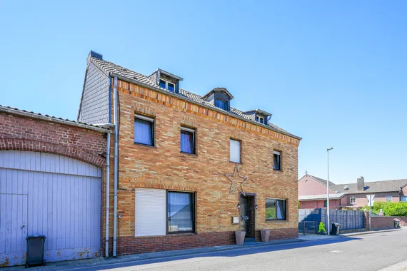 Gestalten Sie Ihr Familienzuhause: Viel Platz, Garten, Charme – mit Raum für eigene Handgriffe