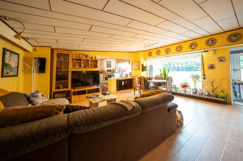Wohnzimmer hinten