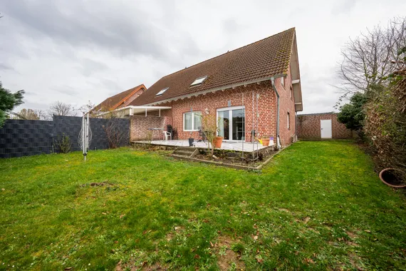 Wohnen mit Raumgefühl: 5 Zimmer - 155 m² - Ausgebautes Dachgeschoss in ruhiger Lage