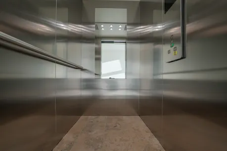 Aufzug in das 1. Obergeschoss