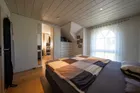 Schlafzimmer mit Ankleide