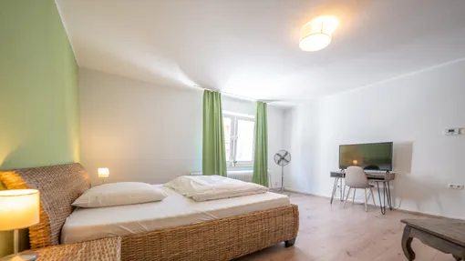 Zimmer 2 Wohnung 1. OG