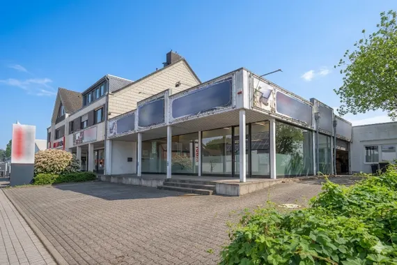 Perfekte Bühne für Ihr Business: Repräsentative Verkaufs- & Ausstellungsfläche in strategischer Lage