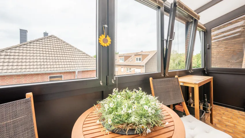 Überdachter Balkon