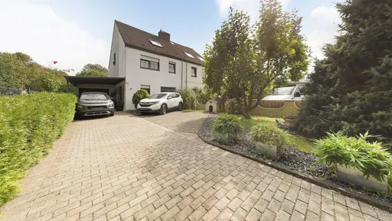 Einziehen & wohlfühlen! Raumwunder-DHH mit 611 m² Grundstück & 4 Schlafzimmern