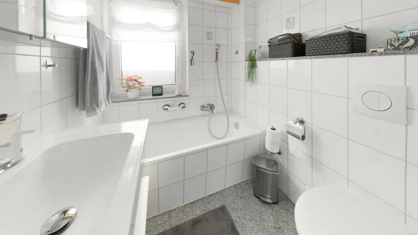 Badezimmer EG