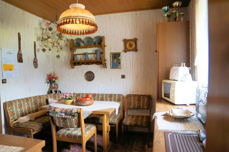 Küche und Esszimmer