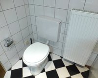 Wannenbad mit WC