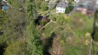 Wohnhaus & Grundstück