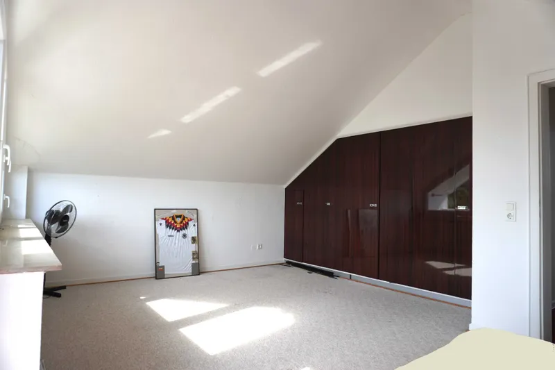 DG Zimmer mit Balkon