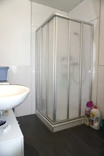 Tageslichtbad mit Dusche