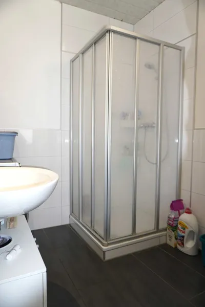 Tageslichtbad mit Dusche