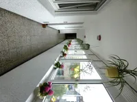 Laubengang zur Wohnung