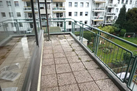 Südbalkon Wohnbereich