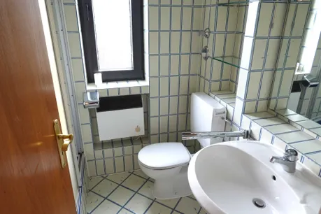 Tageslichtbad mit Dusche