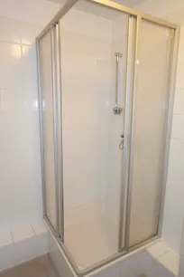 Bad mit Dusche