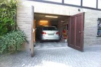 Garage im Untergeschoss