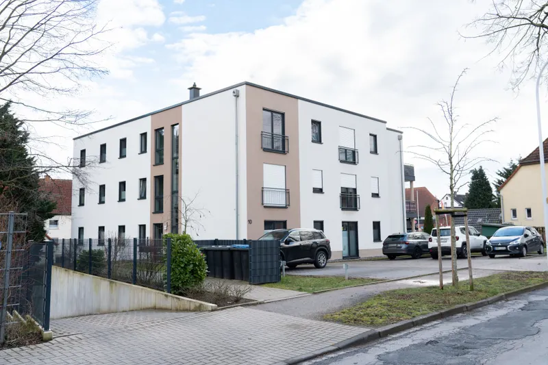 neuwertige Erdgeschosswohnung