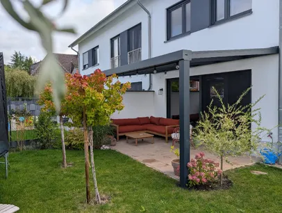 Terrasse und Gartenbereich