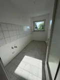 Sehr schöne 2 Zimmer-Wohnung im 2 mit kl. Balkon und neuem Wannenbad in EssenWest/Frohnhausen
