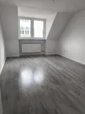 Sehr schöne 2 Zimmer-DG-Wohnung OHNE Balkon mit innen liegendem Wannenbad in EssenWest/Frohnhausen