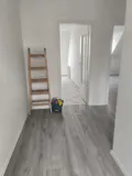Sehr schöne 2 Zimmer-DG-Wohnung OHNE Balkon mit innen liegendem Wannenbad in EssenWest/Frohnhausen