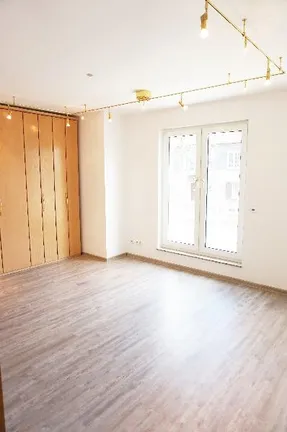 Schlafzimmer mit Einbauschrank