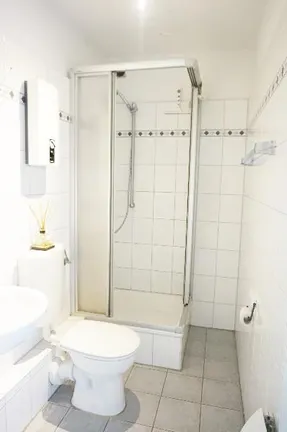modernes Duschbad