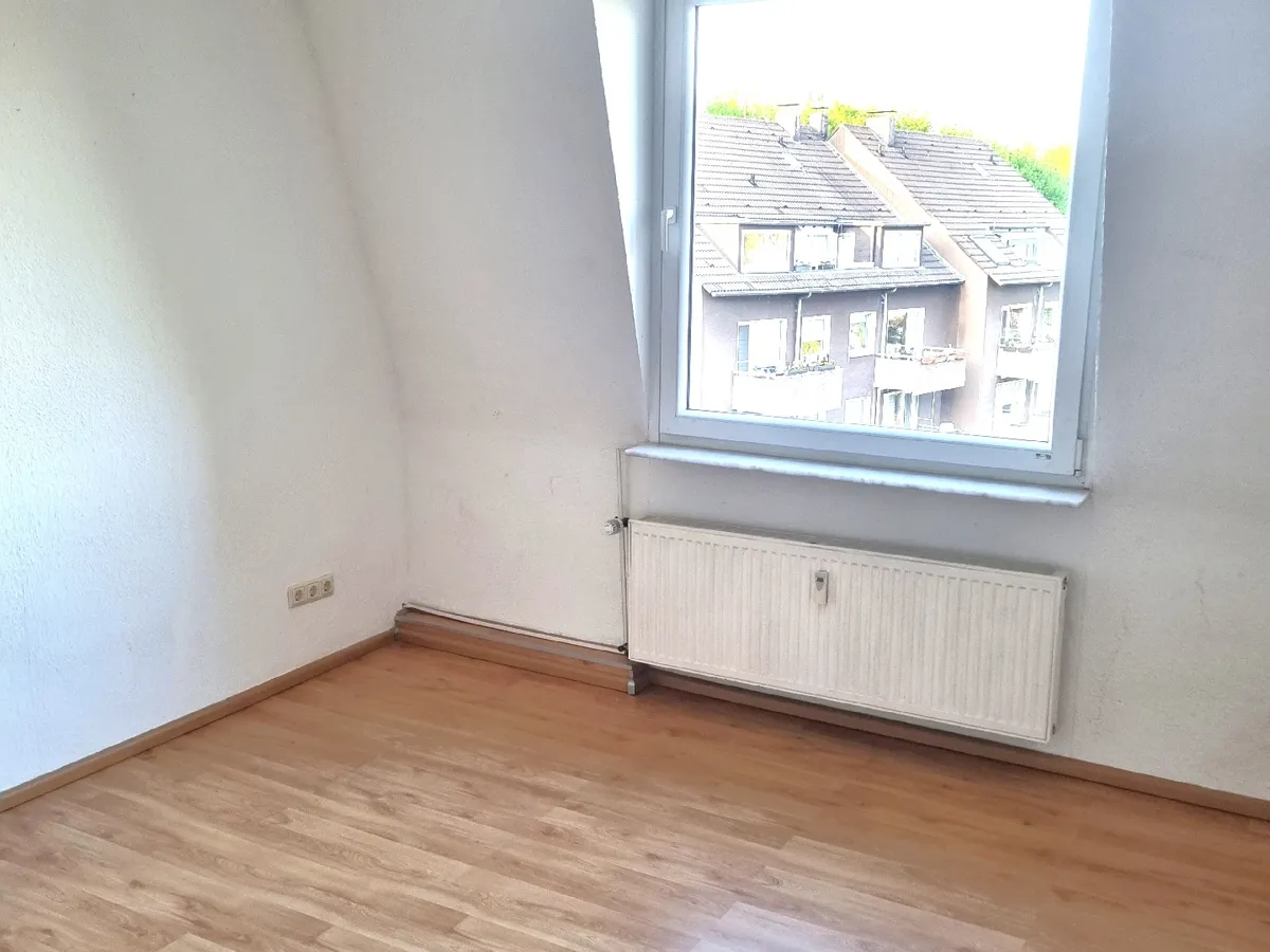 großzügiges Wohnzimmer