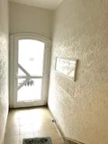 Haustür- und Briefkastenanlage