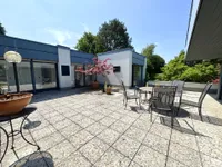 nicht einsehbare Atriumterrasse