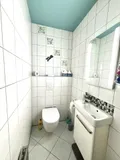 separates Gäste-WC