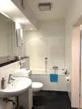 Badezimmer mit Badewanne
