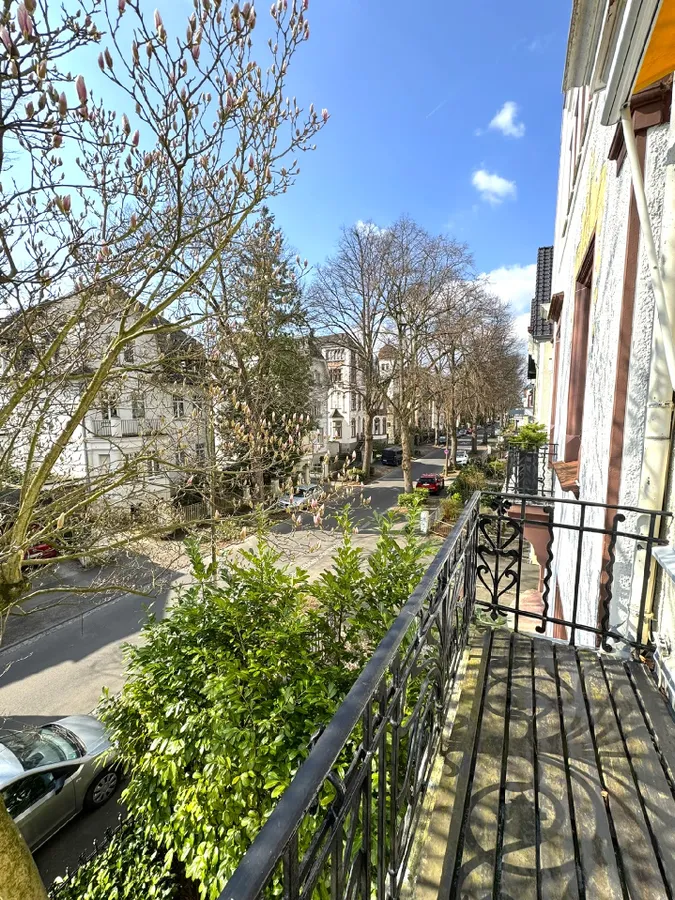 ...und kleinem Balkon