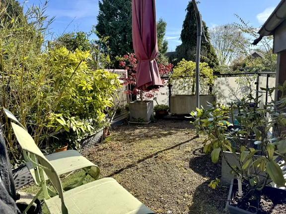 sonnige Dachterrasse
