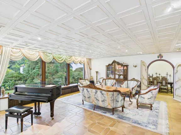 großzügiger Wohnbereich