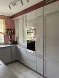 mit Einbauküche