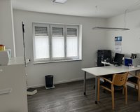 Behandlung/Büro