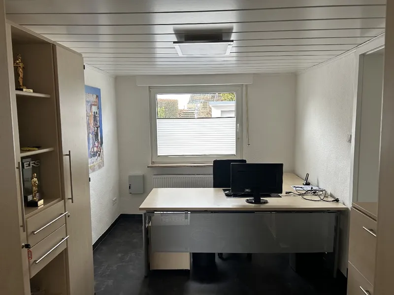 Zimmer EG derzeit Büronutzung