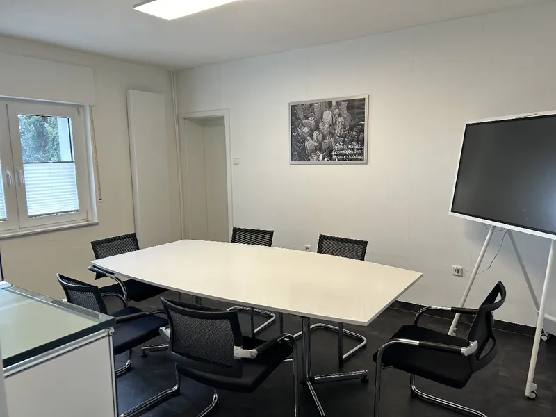 Zimmer EG derzeit Büronutzung