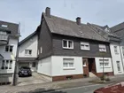 Ansicht mit Garage